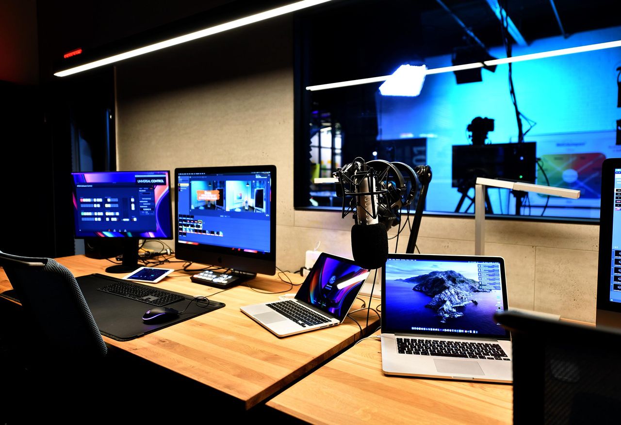 Berlin  Film studio Live-Stream-Studio image 2