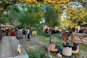 Hamburg  Unusual venue Garten image 5