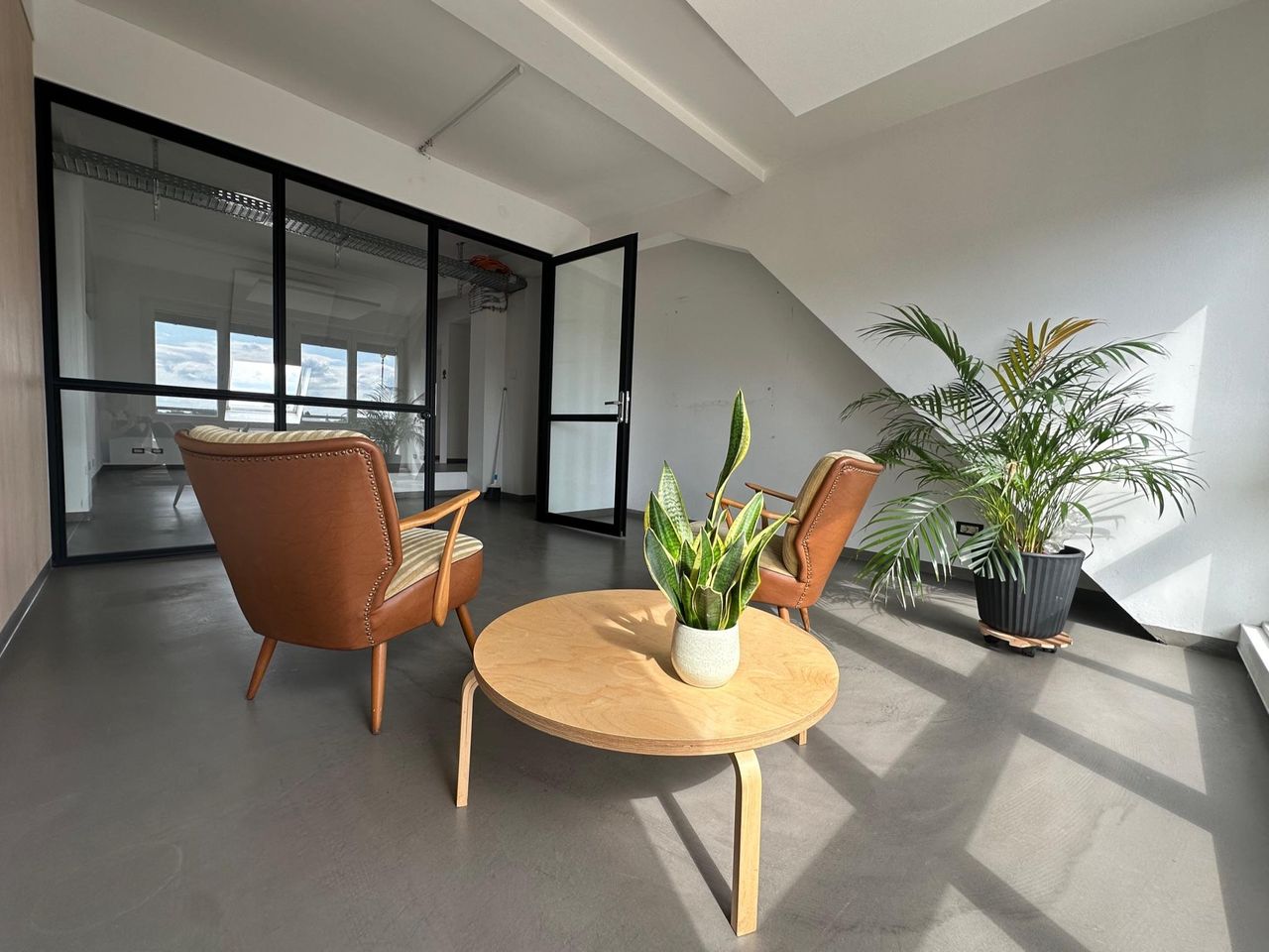 Berlin Mobile Working Meetingräume Sonnig Taugungsräume in Neukölln image 4