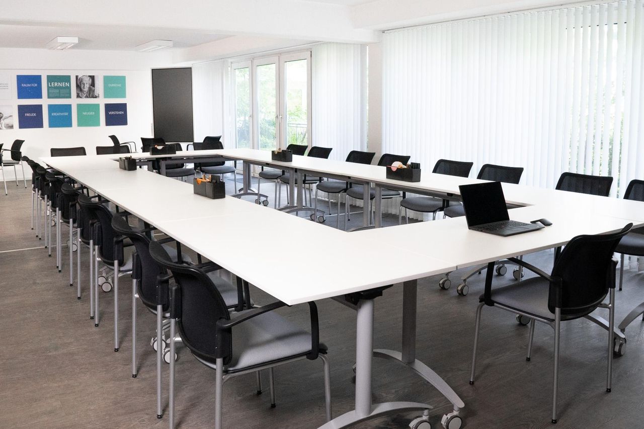 Potsdam  Seminarraum Paritätisches Bildungswerk - Raum 15 image 0