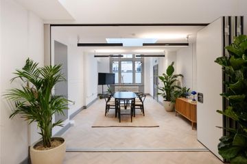 London Coworking spaces Meeting Room image 0