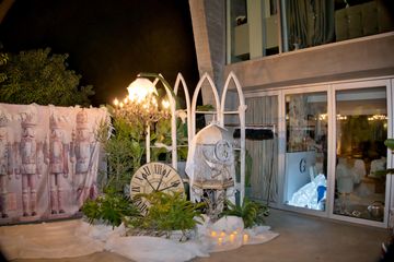 Los Angeles Dakterras Main House image 5