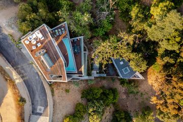 Los Angeles Dakterras Main House image 19