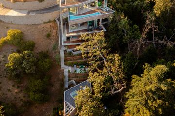 Los Angeles Dakterras Main House image 21