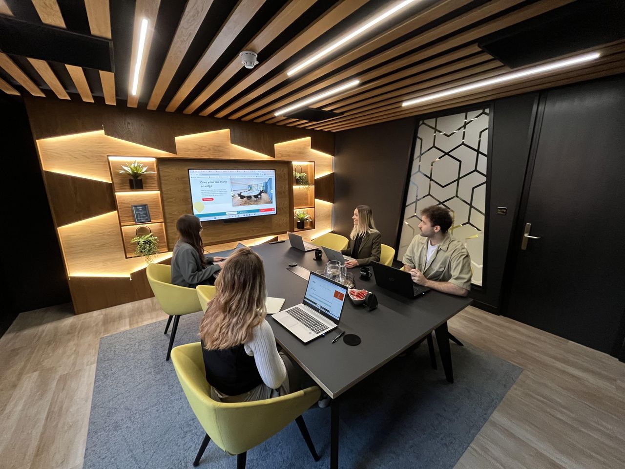 Leeds Mobile Working Coworking spaces Aire Suite image 8