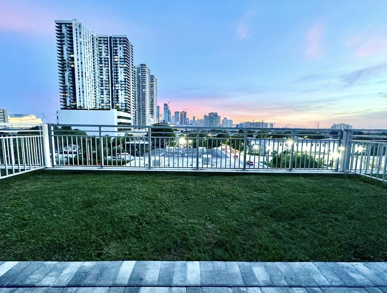 Rest of the World Creative Meeting Loft Crysp Studio / Daylight Photo Studio Loft image 24