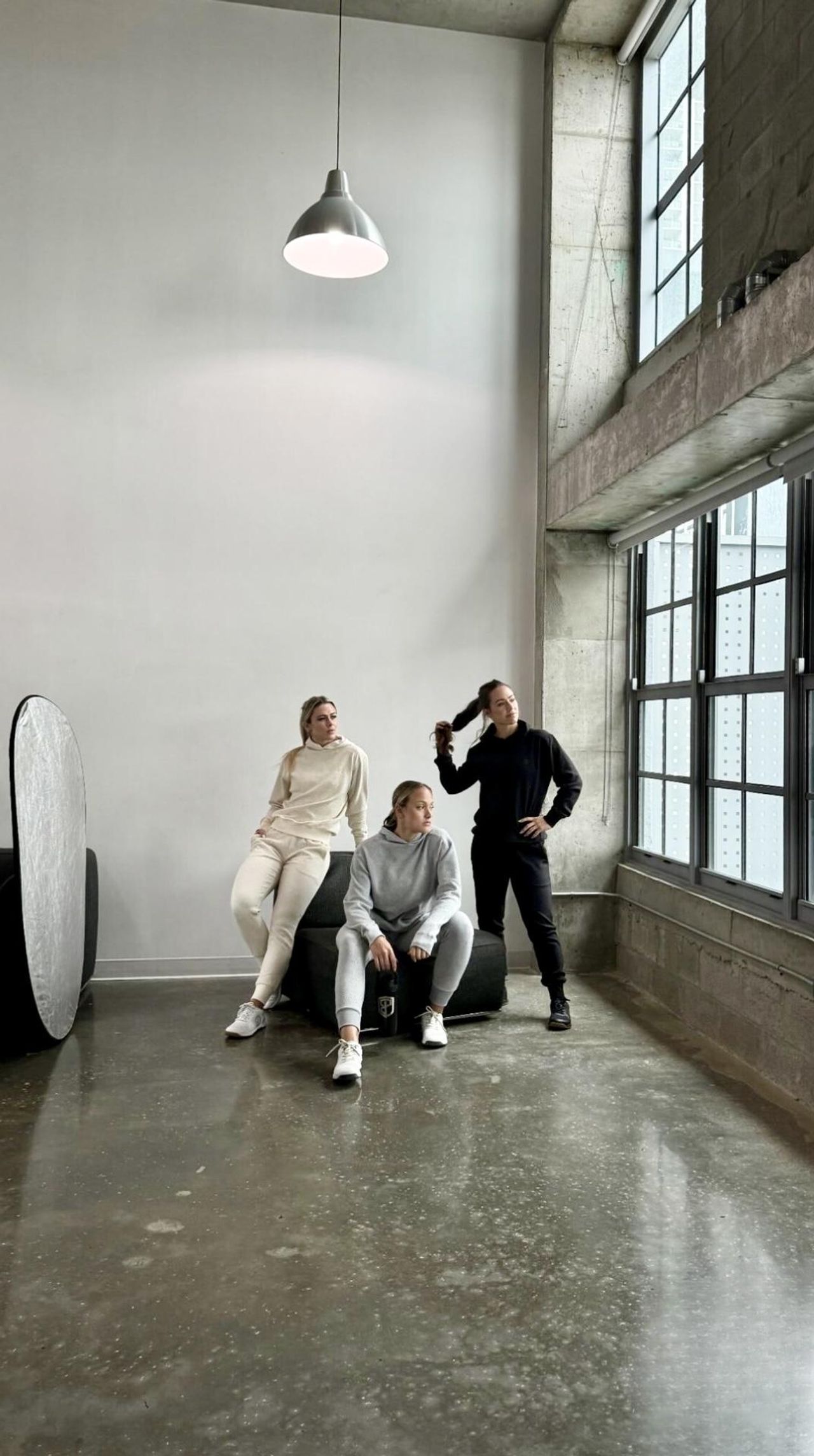 Rest of the World Creative Meeting Loft Crysp Studio / Daylight Photo Studio Loft image 31