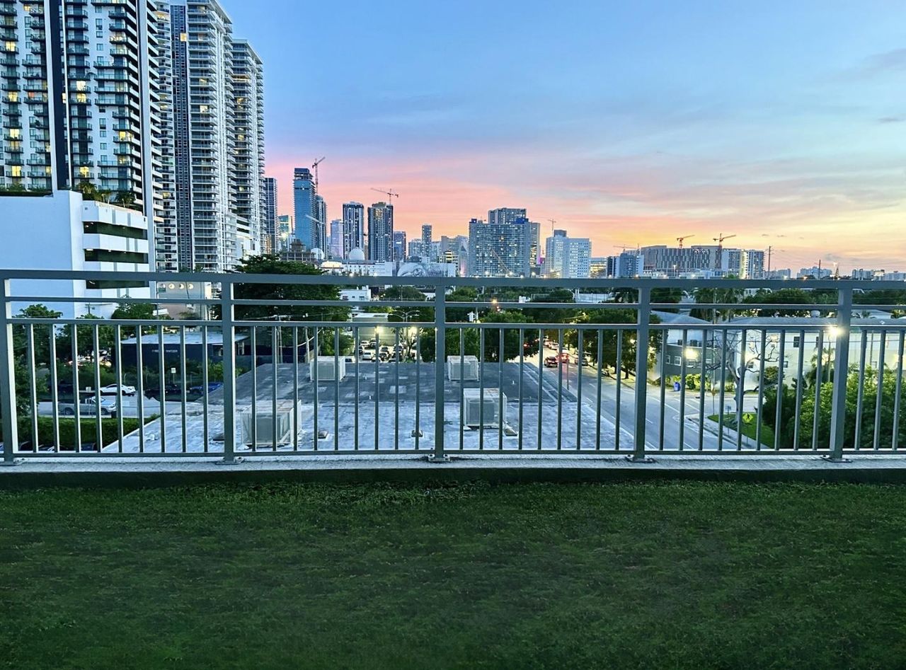 Rest of the World Creative Meeting Loft Crysp Studio / Daylight Photo Studio Loft image 25