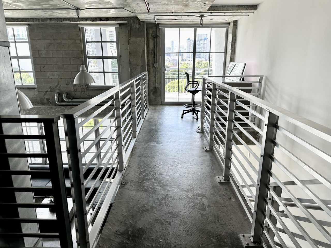 Rest of the World Creative Meeting Loft Crysp Studio / Daylight Photo Studio Loft image 13