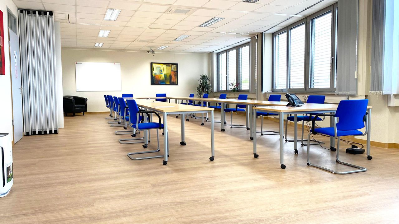 Hanover Kundengespräch Boardroom Seminarraum image 3