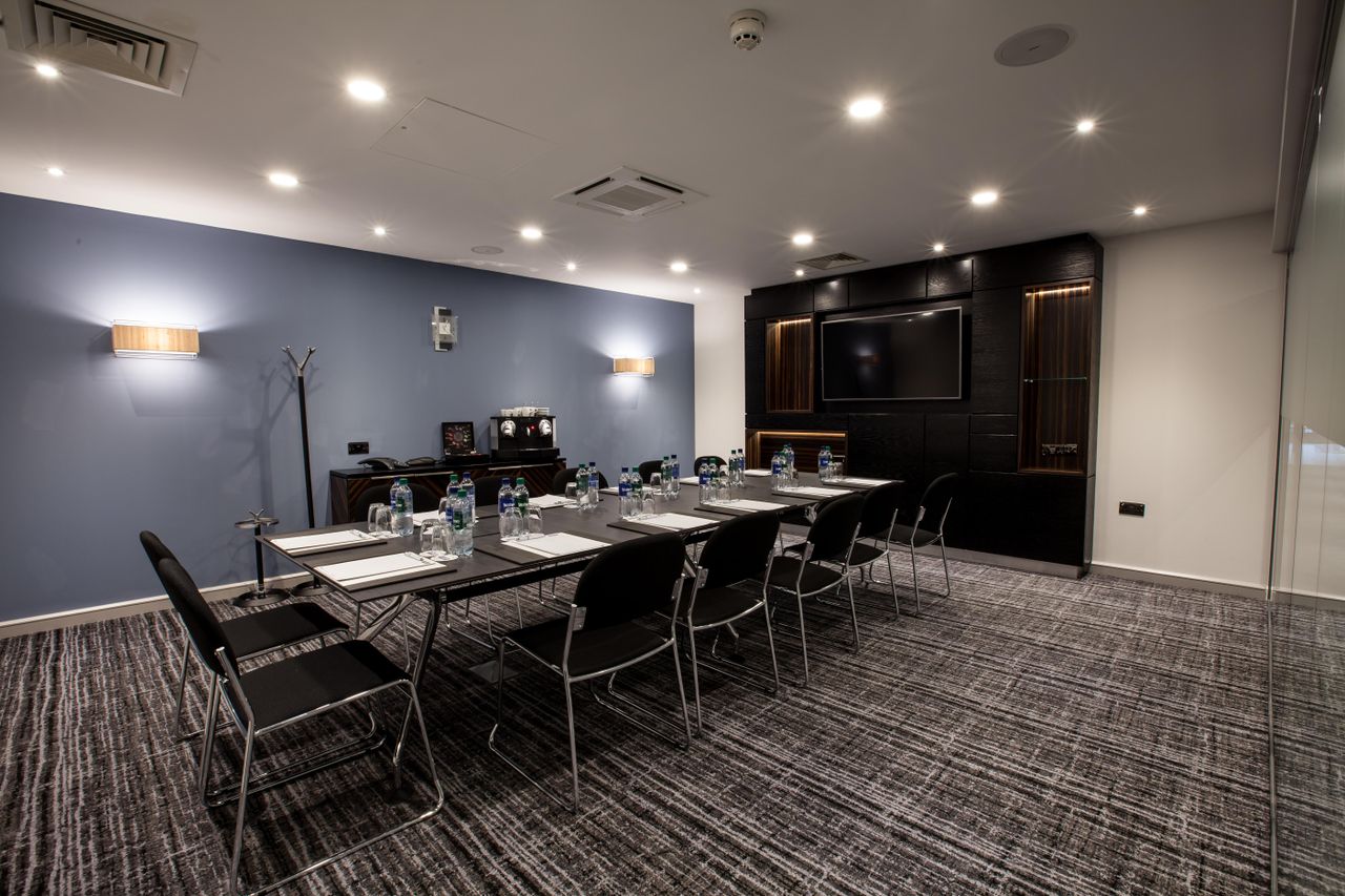 Birmingham  Meeting room Create image 1