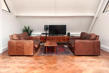 London  Office space Unit 34 image 2