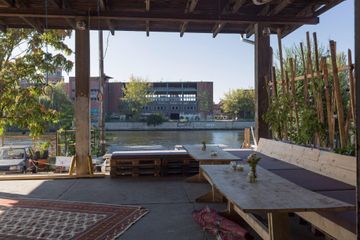 Berlin Mobile Working Open Air Location Charming Terrace with Water Dock image 8