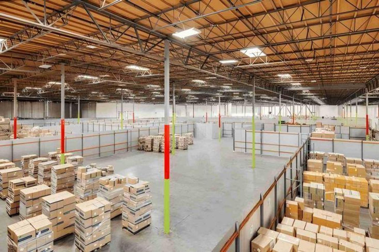 Washington D.C.  Evenementenlocaties Flexible Warehouse Space at Cubework Tacoma with no hidden fees image 0