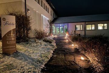 Rest of the World Boardroom Stüberl image 0