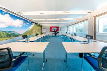 Rest der Welt Seminar Sitzungszimmer Aqua image 1