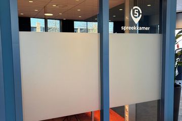 Steenwijk  Bedrijvencentrum Spreekkamer 5 image 3