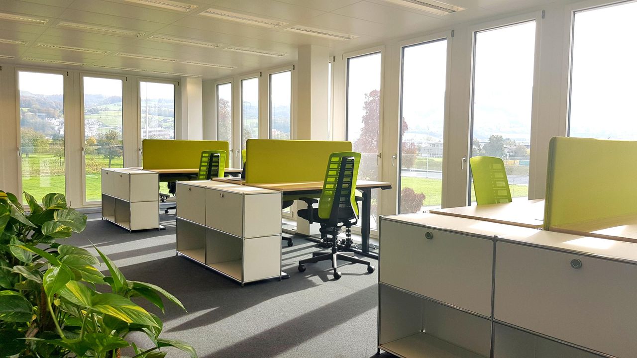 Baar  Business center Flex Desk & Hot Desk image 0