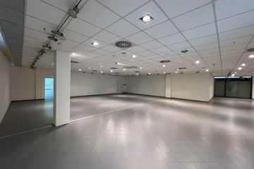 Dresden Workshop-Raum Rohfläche 484 m² – 1. OG image 1