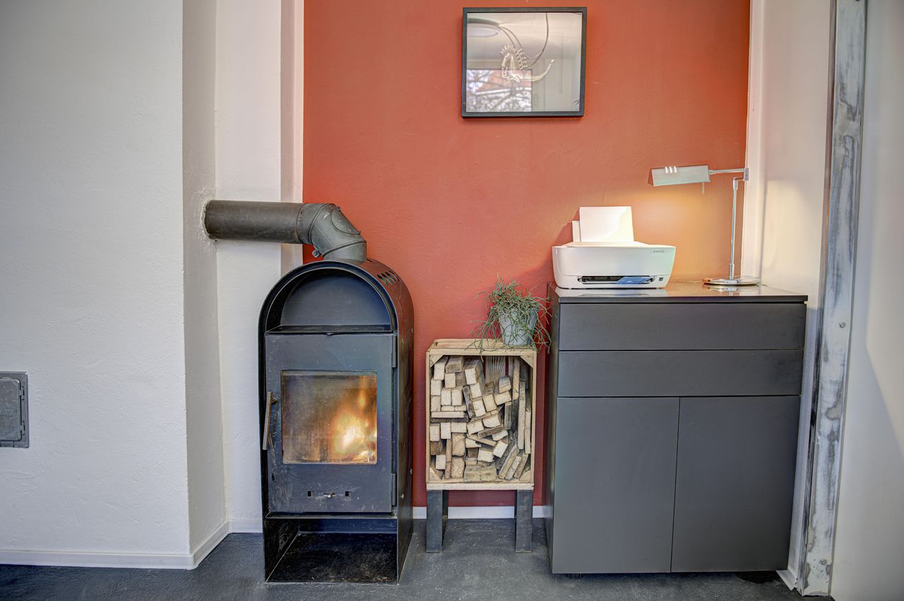 Berlin  Coworking space comuna 57  - Fixdesk image 1