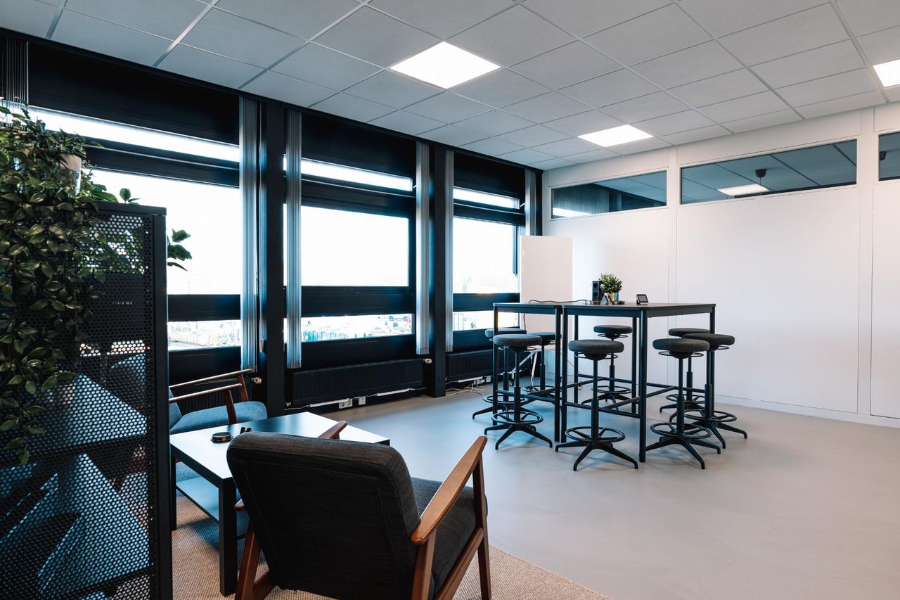 Hoogeveen Mobiel Werken Business center Flextuin image 2