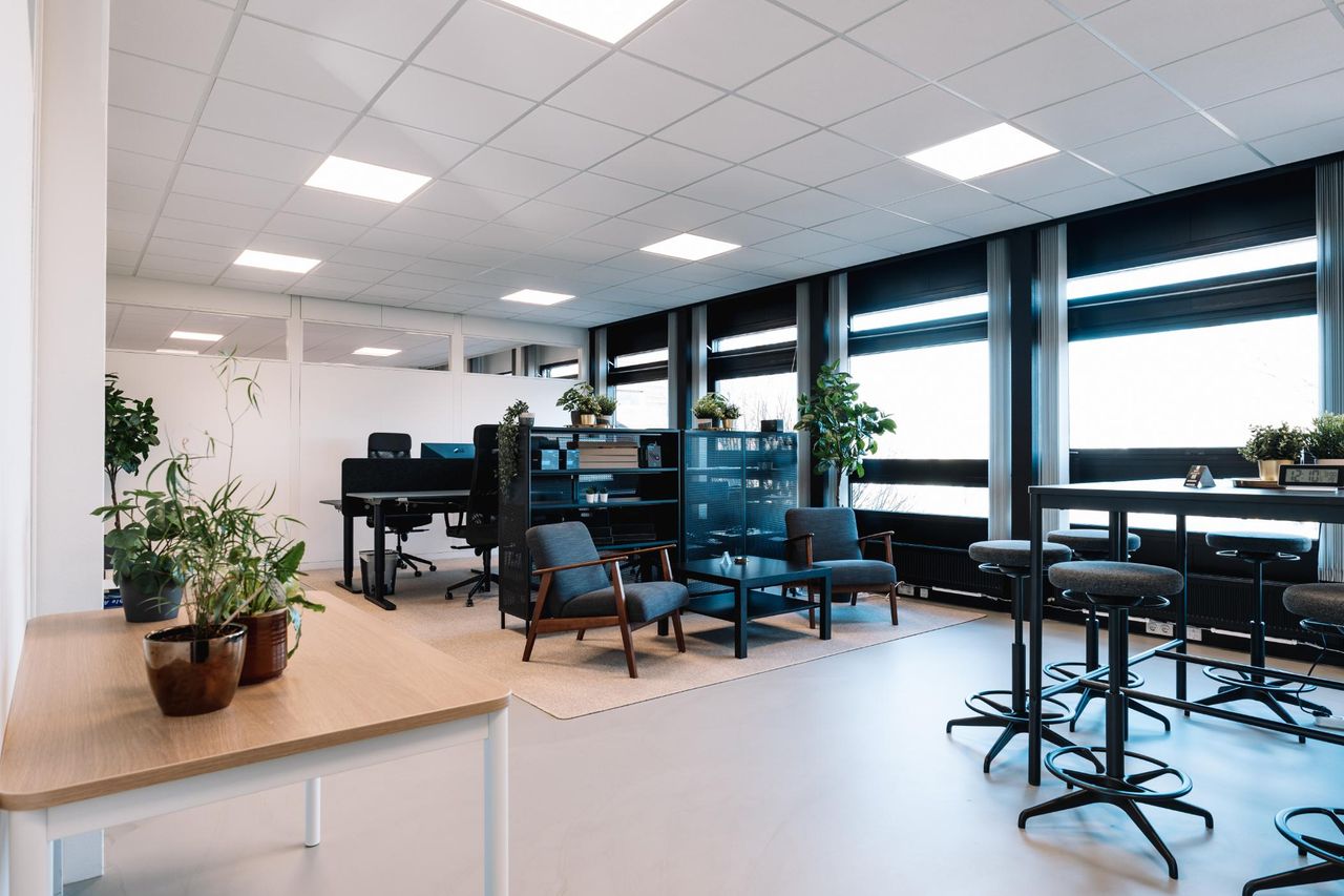 Hoogeveen Mobiel Werken Business center Flextuin image 3