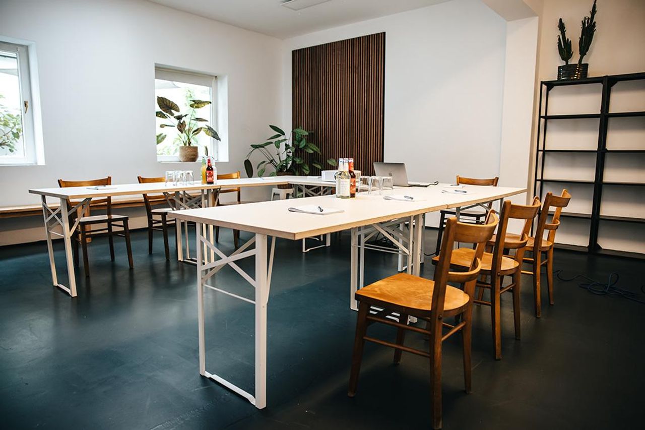 Cologne Kreatives Meeting Function Room SEMINAR image 3