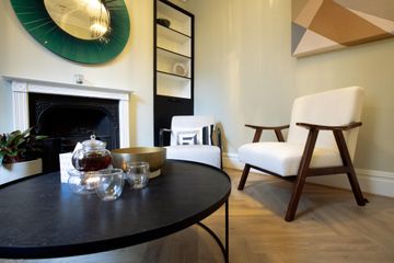 London  Consulting Room CuraRooms Angel image 1