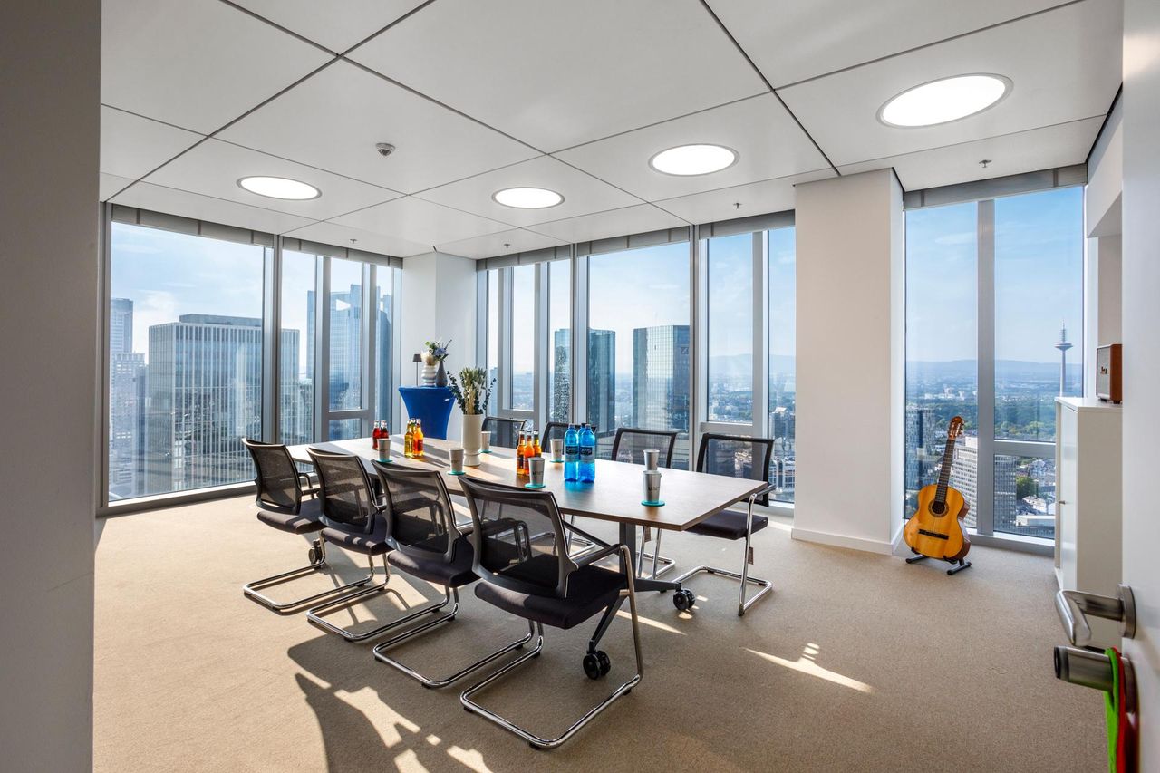 Frankfurt am Main Kreatives Meeting Business Center Konferenzraum Mainhattan image 0