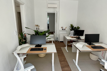 Munich Office desk Vollausgestatteter, klimatisierter Schreibtisch im Heimatoffice 26 (5) image 3