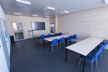 Lucerne Kundengespräch Schulungsraum Rigi image 3