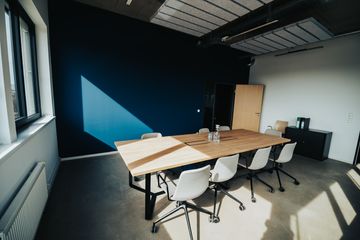 Berlin  Außergewöhnliche Locations Meeting Room CLASSIC image 1