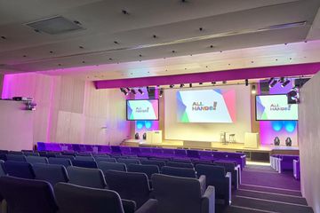 Paris Business center Auditorium Grand Bleu image 3