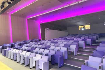 Paris Business center Auditorium Grand Bleu image 2