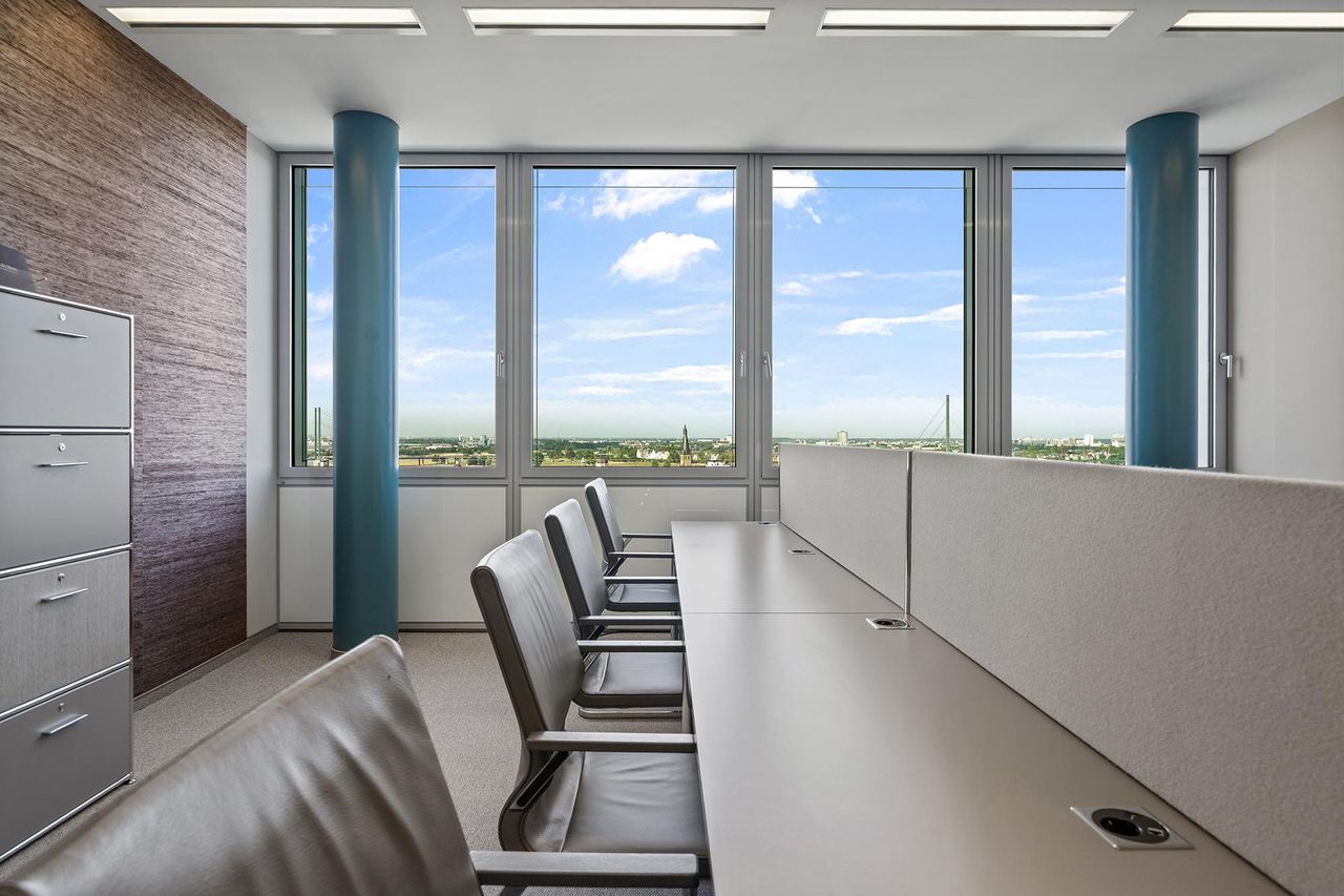 Düsseldorf  Meetingraum Flex Desk für 1 Person image 4