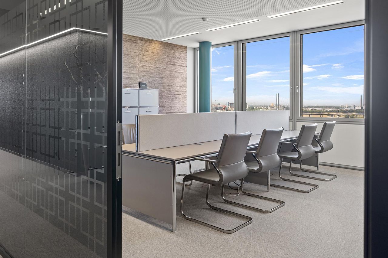 Düsseldorf  Meeting room Flex Desk für 1 Person image 6