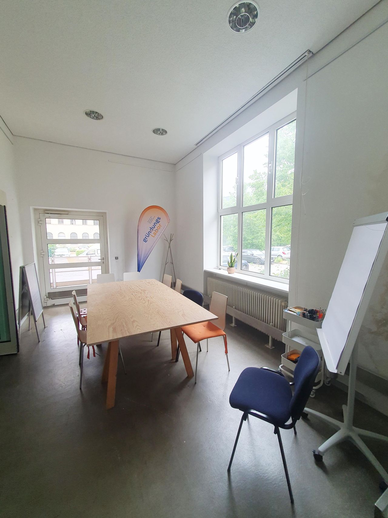 Weimar Mobiles Arbeiten Seminar rooms Rampenvorraum E.04 image 6