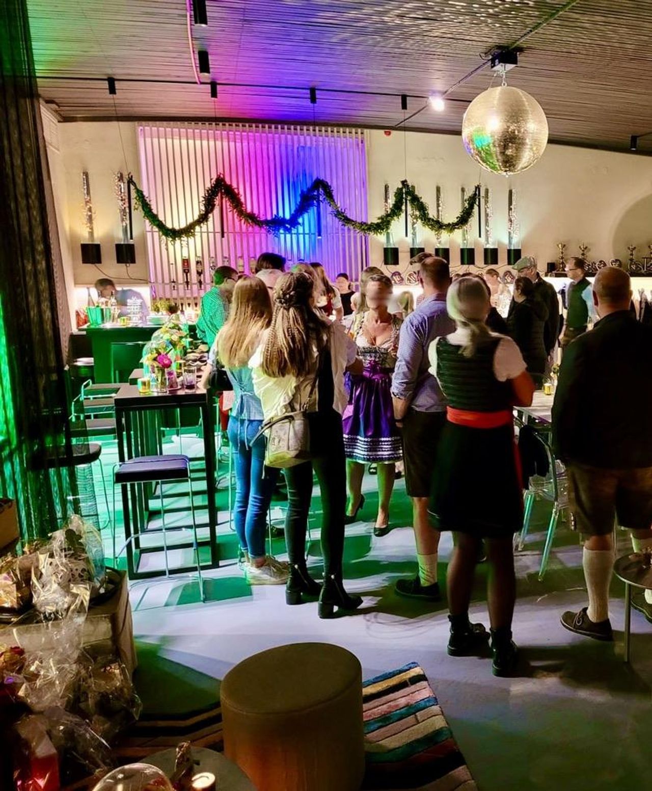 Rest der Welt  Tagungsraum KAPELLE image 7