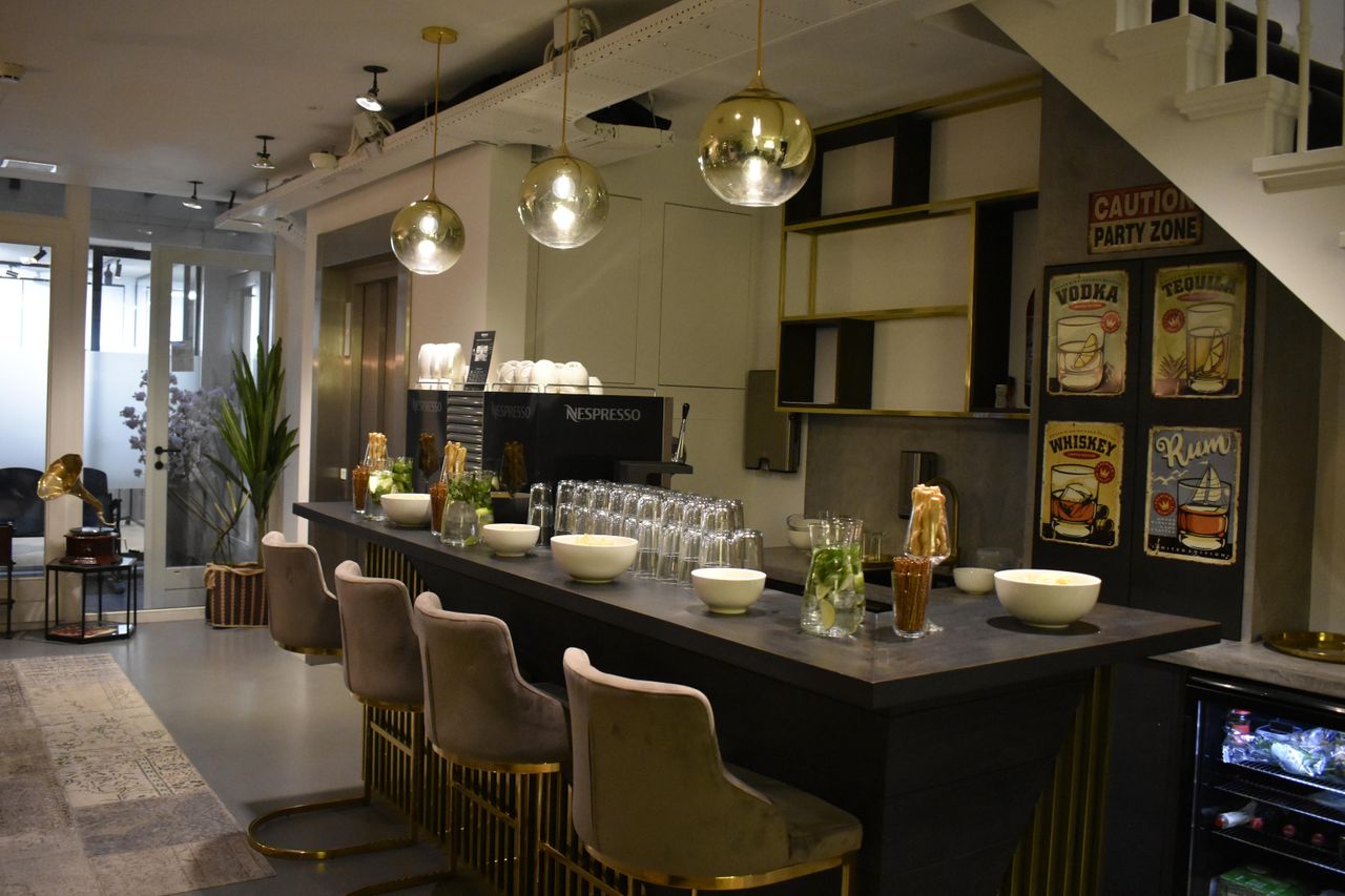 Amsterdam  Meeting room Bar image 1