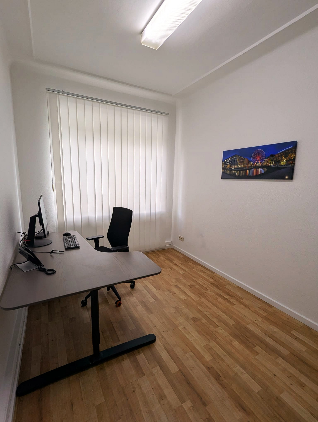 Düsseldorf  Meetingraum Tagesbüro image 1