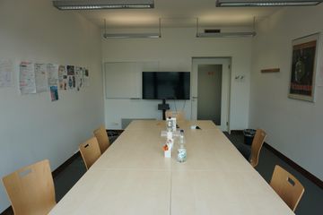Lucerne  Meeting room Mittleres Zimmer HE image 0