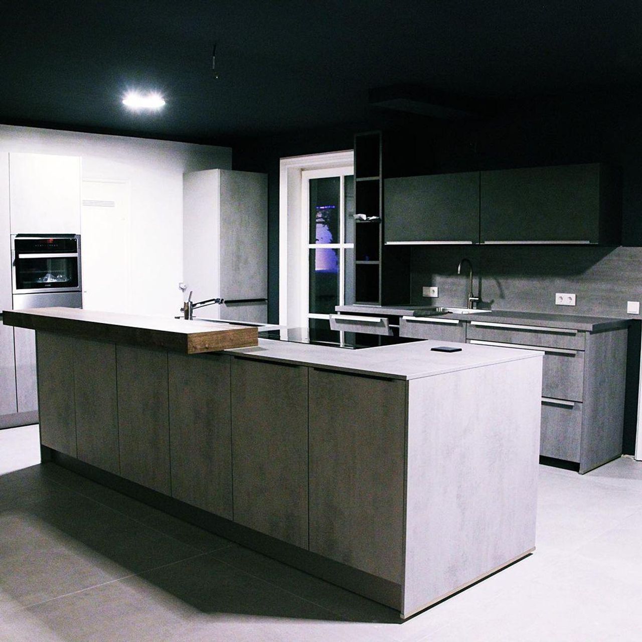 Rest of the World Mobiles Arbeiten Kitchen studio Event Kitchen image 5