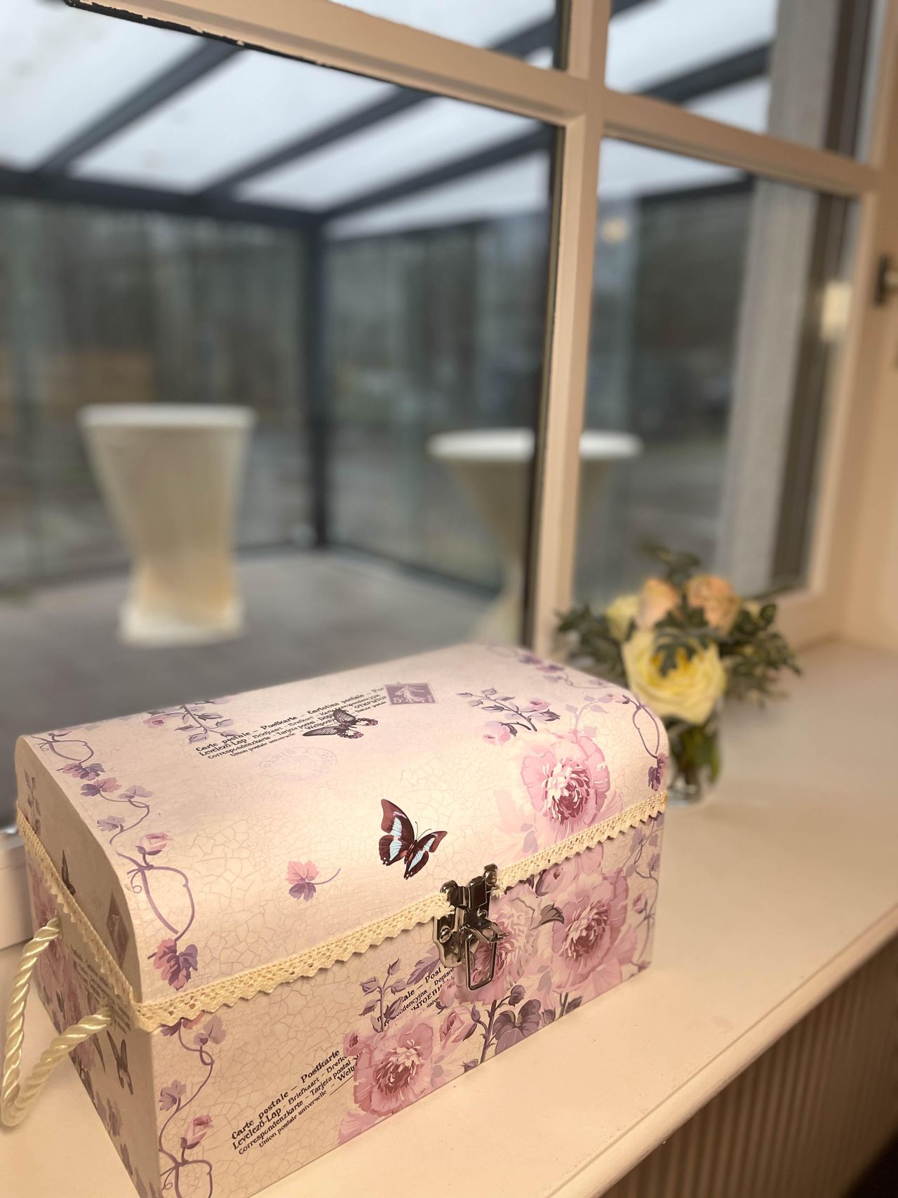 Rest of the World Mobiles Arbeiten Kitchen studio Event Kitchen image 3