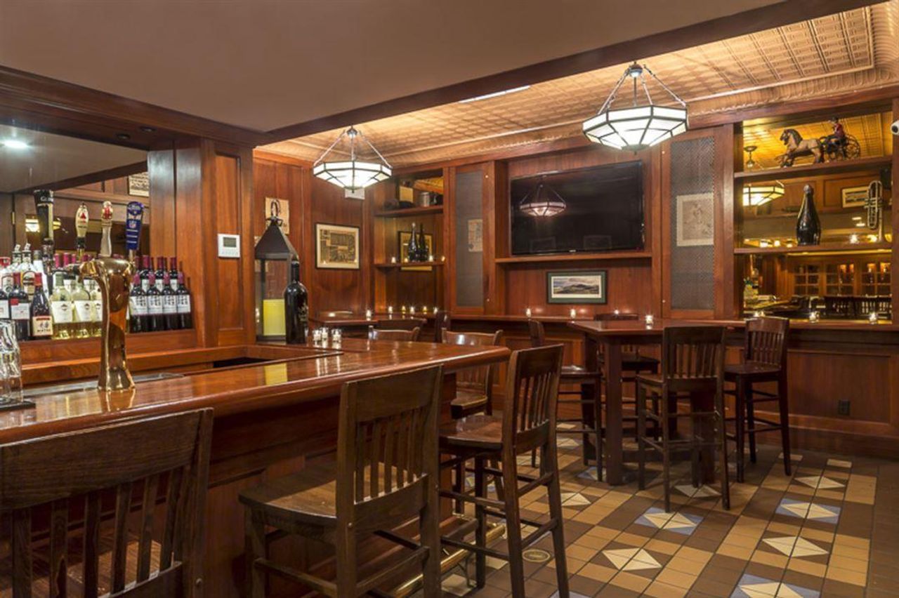 New York City  Restaurant Rosie O' Grady's image 10