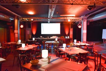 Paris  Unusual venue Le Club image 0