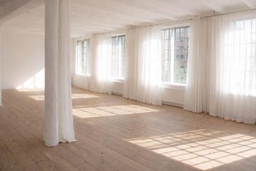 Hamburg Client Meeting Meeting room the loft studio is the perfect, natural environment in the city. image 19