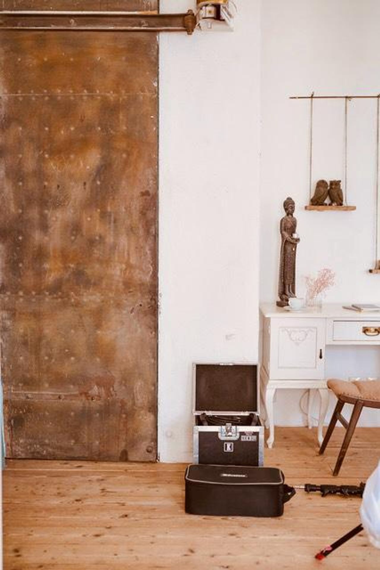 Hamburg Client Meeting Meeting room the loft studio is the perfect, natural environment in the city. image 23