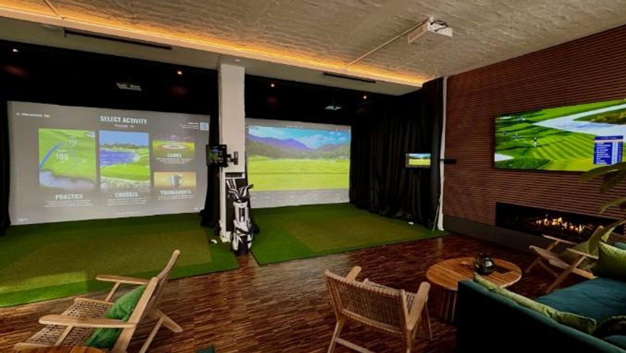 Berlin  Konferenzraum Golfen in Berlin Mitte - EvoGolf x UCM image 0