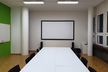 Rest der Welt Kundengespräch Sitzungszimmer image 4