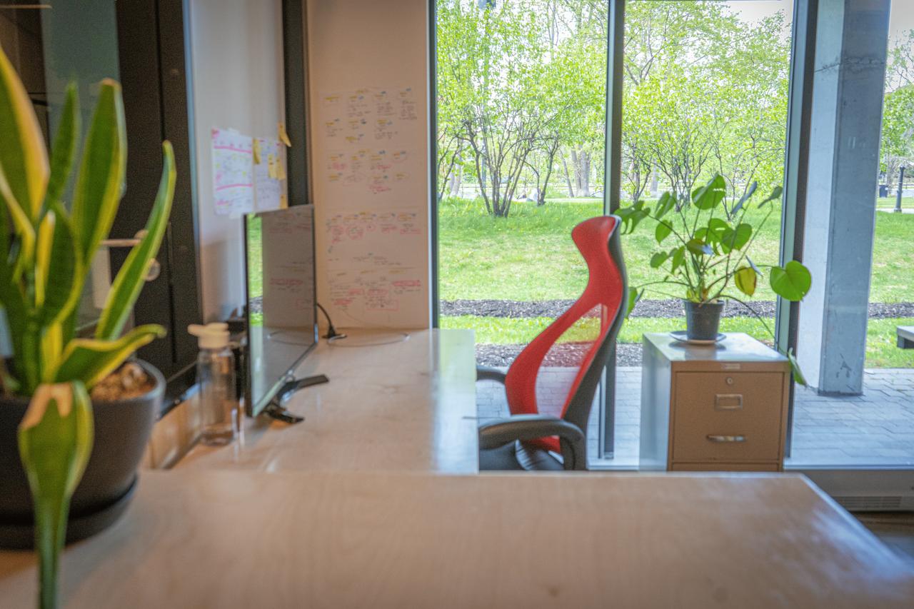 Montreal  Coworking space Assigned Desks image 0
